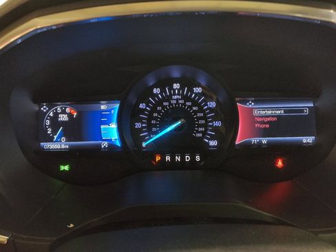 Used 2019 Ford Edge Titanium w/ Equipment Group 301A image 23