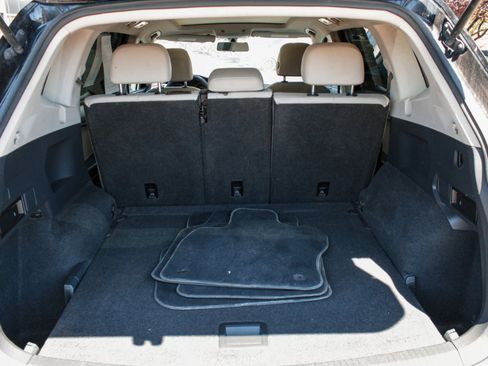 Used 2019 Volkswagen Tiguan SEL AWD/4WD image 29