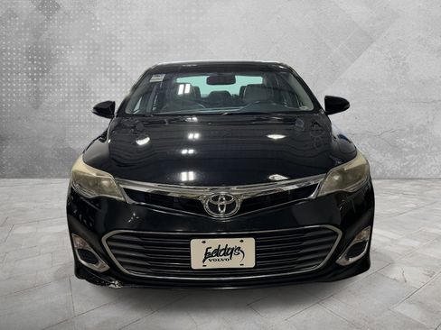 Used 2014 Toyota Avalon XLE Premium FWD image 2