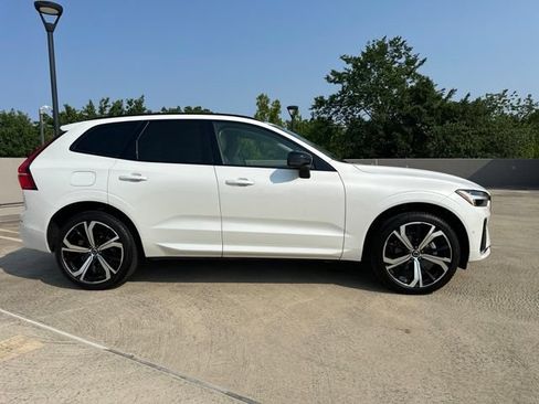 Certified 2025 Volvo XC60 B5 Ultra w/ Protection Package Premier AWD/4WD image 8