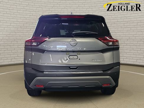 Used 2023 Nissan Rogue SV w/ SV Premium B Package AWD/4WD image 6
