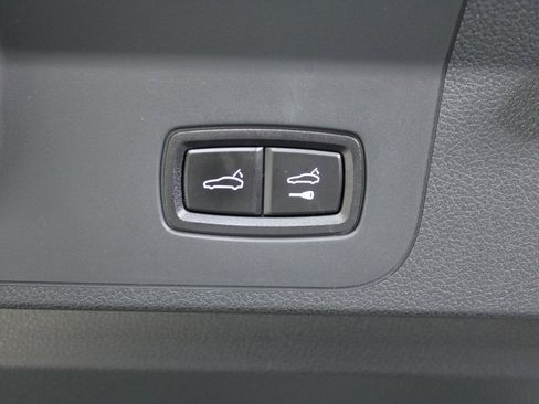 Certified 2022 Porsche Panamera 4S image 18