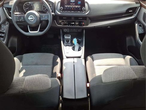 Used 2023 Nissan Rogue SV FWD image 11