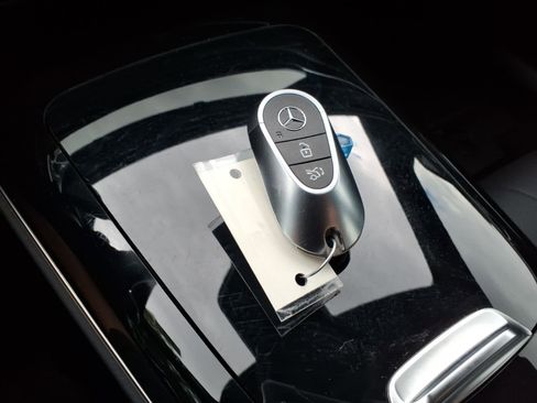 Used 2026 Mercedes-Benz E 350 4MATIC Sedan image 35