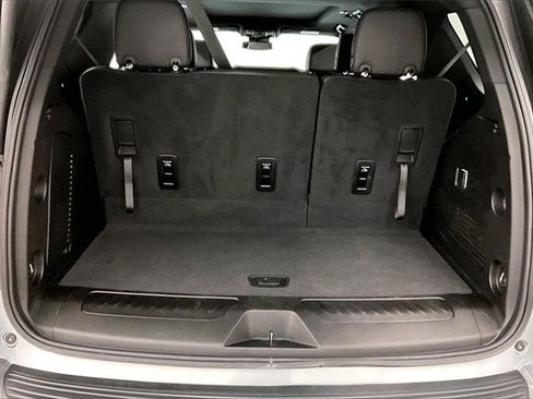 Used 2024 Chevrolet Tahoe LT image 39