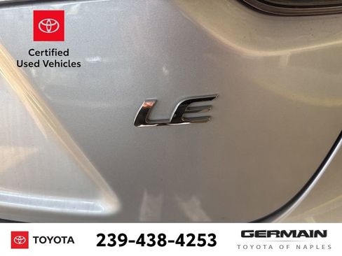 Used 2021 Toyota Corolla LE image 5