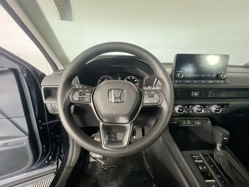 Used 2023 Honda CR-V EX image 14