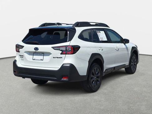 Certified 2025 Subaru Outback Onyx Edition image 5