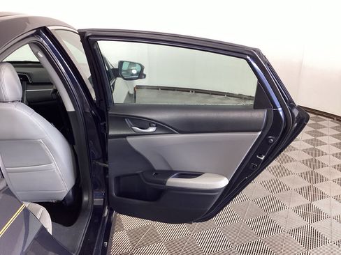 Used 2016 Honda Civic EX image 10