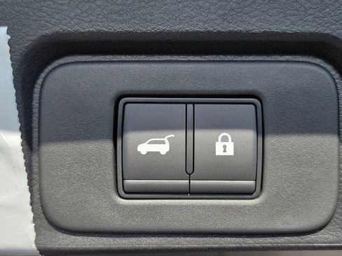 New 2026 Nissan Rogue SV image 23