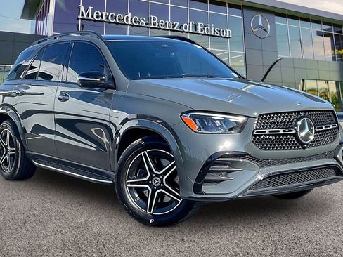 Certified 2025 Mercedes-Benz GLE 450e 4MATIC image 1