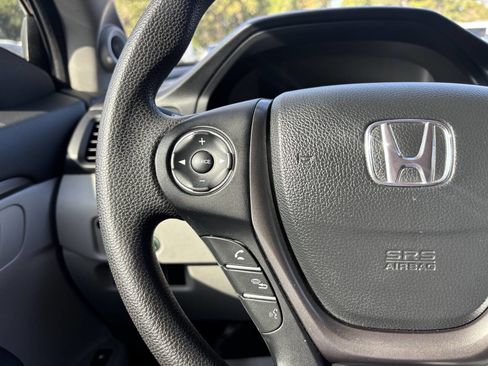 Used 2017 Honda Ridgeline RTS image 32