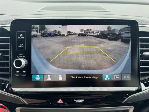 New 2026 Honda Ridgeline Black Edition image 9