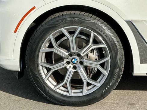 Used 2022 BMW X7 xDrive40i AWD/4WD image 36