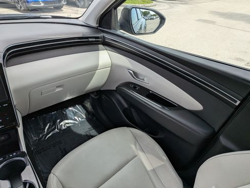 Used 2022 Hyundai Tucson Limited FWD image 19