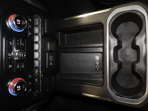 Used 2022 GMC Sierra 1500 SLT w/ SLT Premium Plus Package image 16