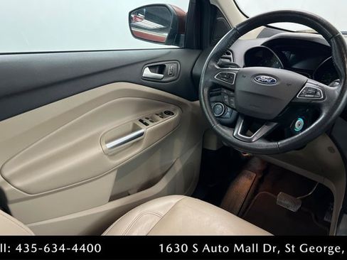 Used 2018 Ford Escape SEL AWD/4WD image 11