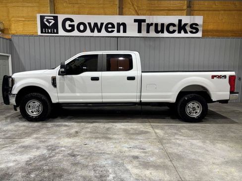 Used 2019 Ford F250 XL w/ Power Equipment Group AWD/4WD image 2