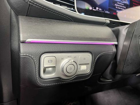 Used 2024 Mercedes-Benz GLE 450 4MATIC image 32