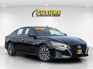Used 2023 Nissan Altima 2.5 SV w/ SV Premium Package video 1