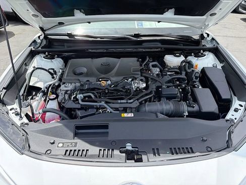 Used 2025 Toyota Camry LE FWD image 28
