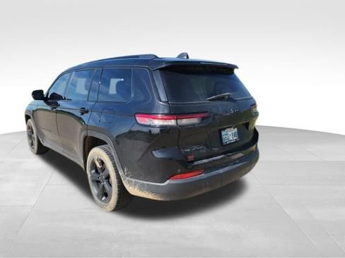 Used 2021 Jeep Grand Cherokee L Laredo image 5