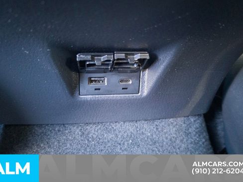 Used 2025 Toyota Camry LE image 22