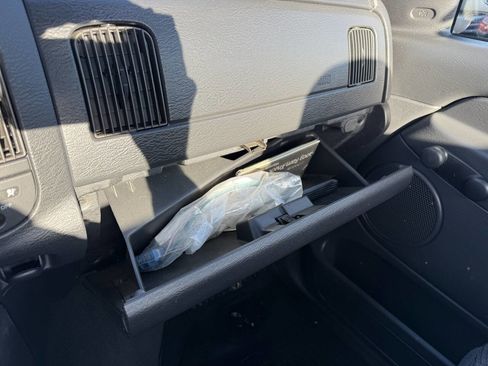 Used 2003 Dodge Ram 1500 Truck ST image 17