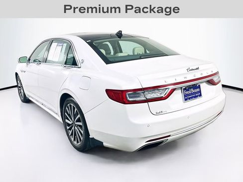 Used 2020 Lincoln Continental AWD w/ Premium Package image 5