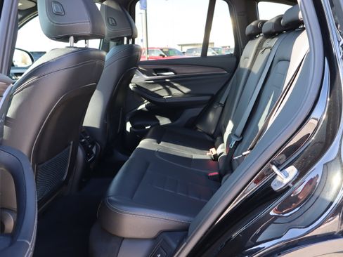 Used 2018 BMW X3 M40i image 11