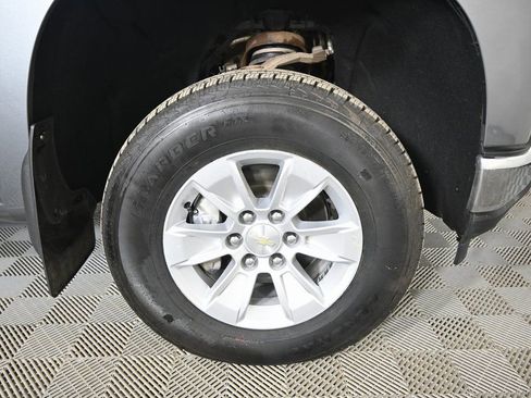 Used 2022 Chevrolet Silverado 1500 LT w/ Bed Protection Package image 12