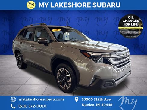 Certified 2025 Subaru Forester Premium AWD/4WD image 1