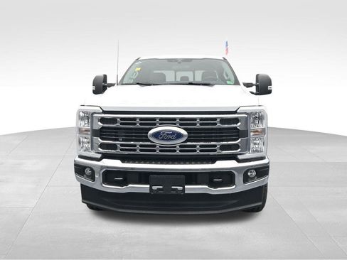 New 2026 Ford F350 XLT image 3