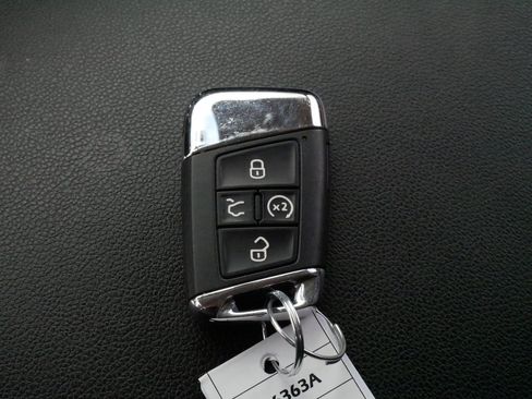 Certified 2023 Volkswagen Atlas SE AWD/4WD image 31