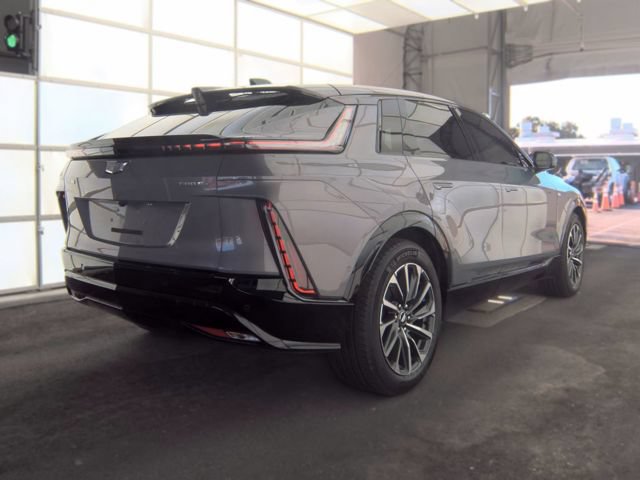 Used 2024 Cadillac Lyriq Sport w/ LPO, Floor Liner Package AWD/4WD image 4