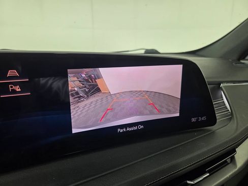 Used 2024 Cadillac XT4 Premium Luxury FWD image 12