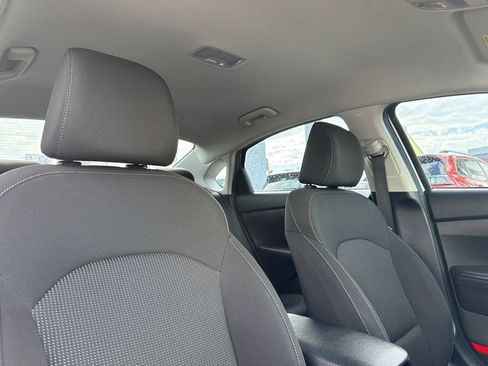 Used 2021 Kia Forte LXS image 13