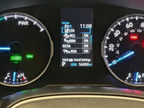 Used 2021 Toyota RAV4 XLE Premium AWD/4WD image 27