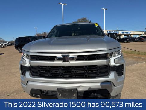 Used 2022 Chevrolet Silverado 1500 RST image 2