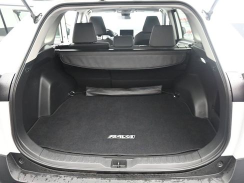 Used 2023 Toyota RAV4 XLE FWD image 23