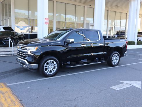 Used 2025 Chevrolet Silverado 1500 LTZ w/ LTZ Convenience Package II AWD/4WD image 5