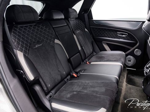 Used 2021 Bentley Bentayga Speed image 55