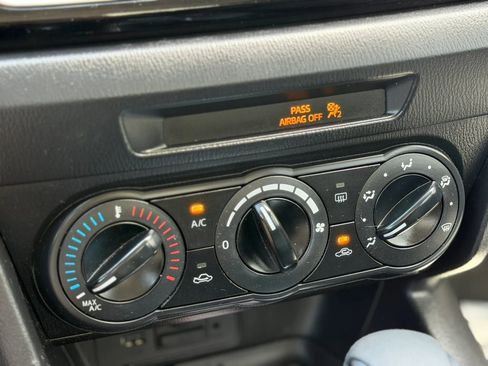 Used 2016 MAZDA MAZDA3 i Sport image 20