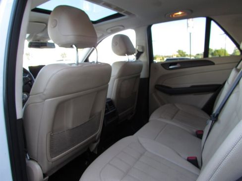 Used 2018 Mercedes-Benz GLE 350 4MATIC image 14