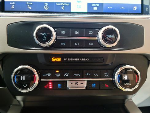 Used 2022 Ford F250 Lariat w/ Lariat Ultimate Package image 13