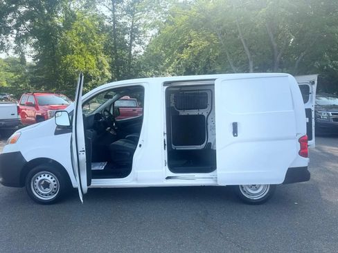 Used 2017 Nissan NV200 S FWD image 14