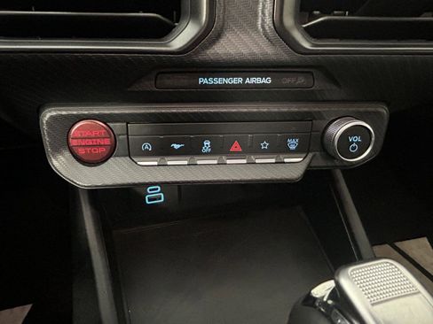 Used 2025 Ford Mustang Coupe image 27