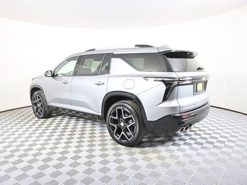 Used 2025 Chevrolet Traverse High Country w/ LPO, Floor Liner Package image 4