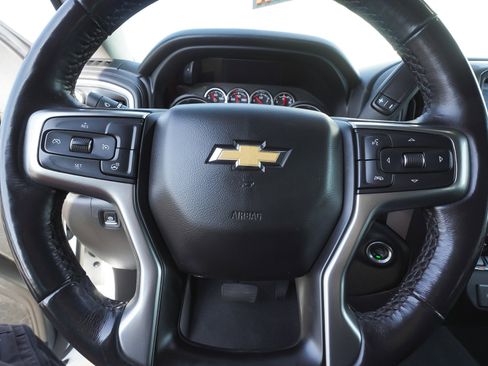 Used 2021 Chevrolet Silverado 1500 LT image 17