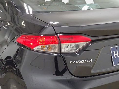 Certified 2024 Toyota Corolla LE FWD image 30